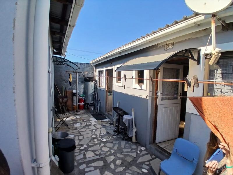 2 Bedroom Property for Sale in Parow Western Cape